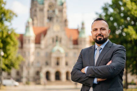 Platzhalter für das Porträt von Rechtsanwalt Safak Esen
